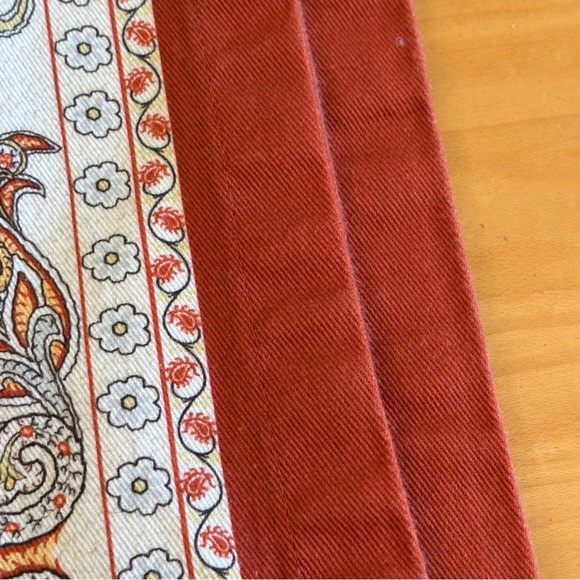 Maison d Hermine Paisley tablecloth - Picture 6 of 9